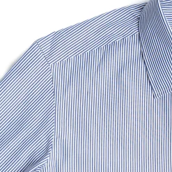 CAMICIA CLASSICA RIGHE BIANCO E BLU REGULAR In cotone popeline