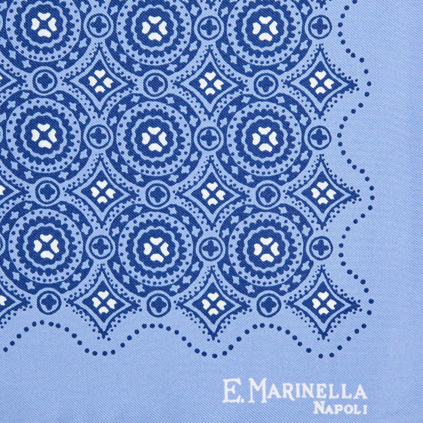 POCHETTE DA TASCHINO IN SETA STAMPATA A MANO AZZURRA Macrofantasia fiore