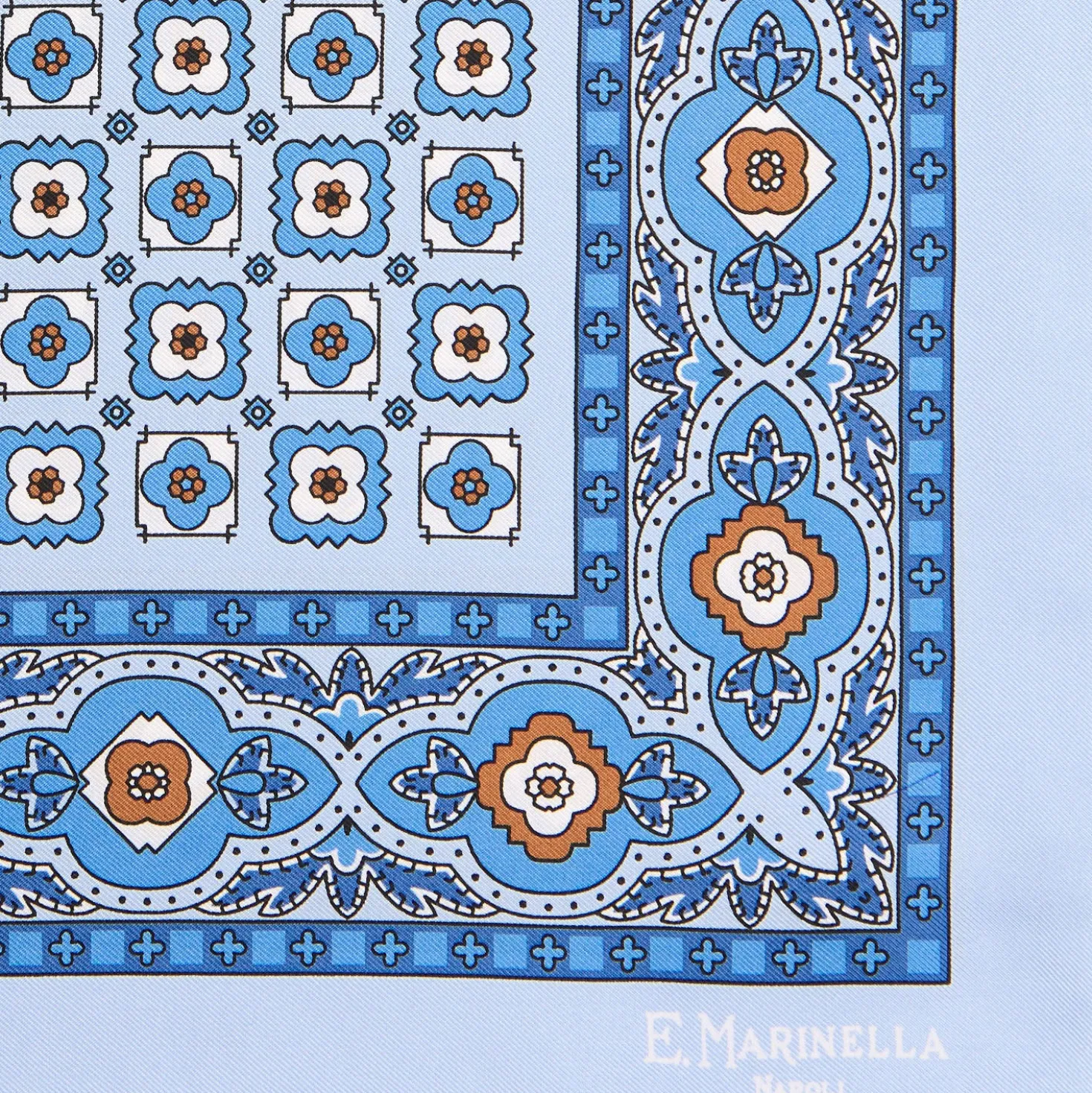 POCHETTE DA TASCHINO IN SETA STAMPATA A MANO AZZURRA Macrofantasia fiore