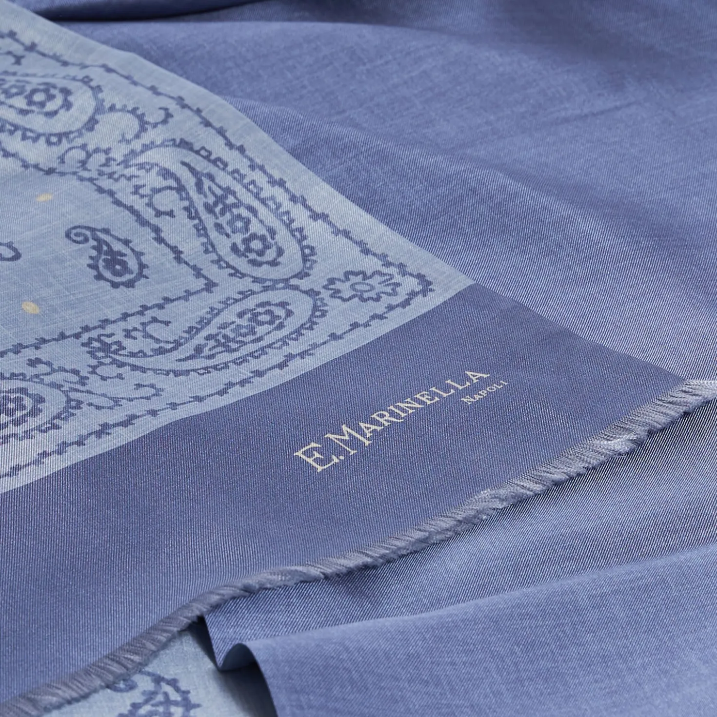 SCIARPA TUBOLARE AZZURRO POLVERE IN SETA TWILL Paisley