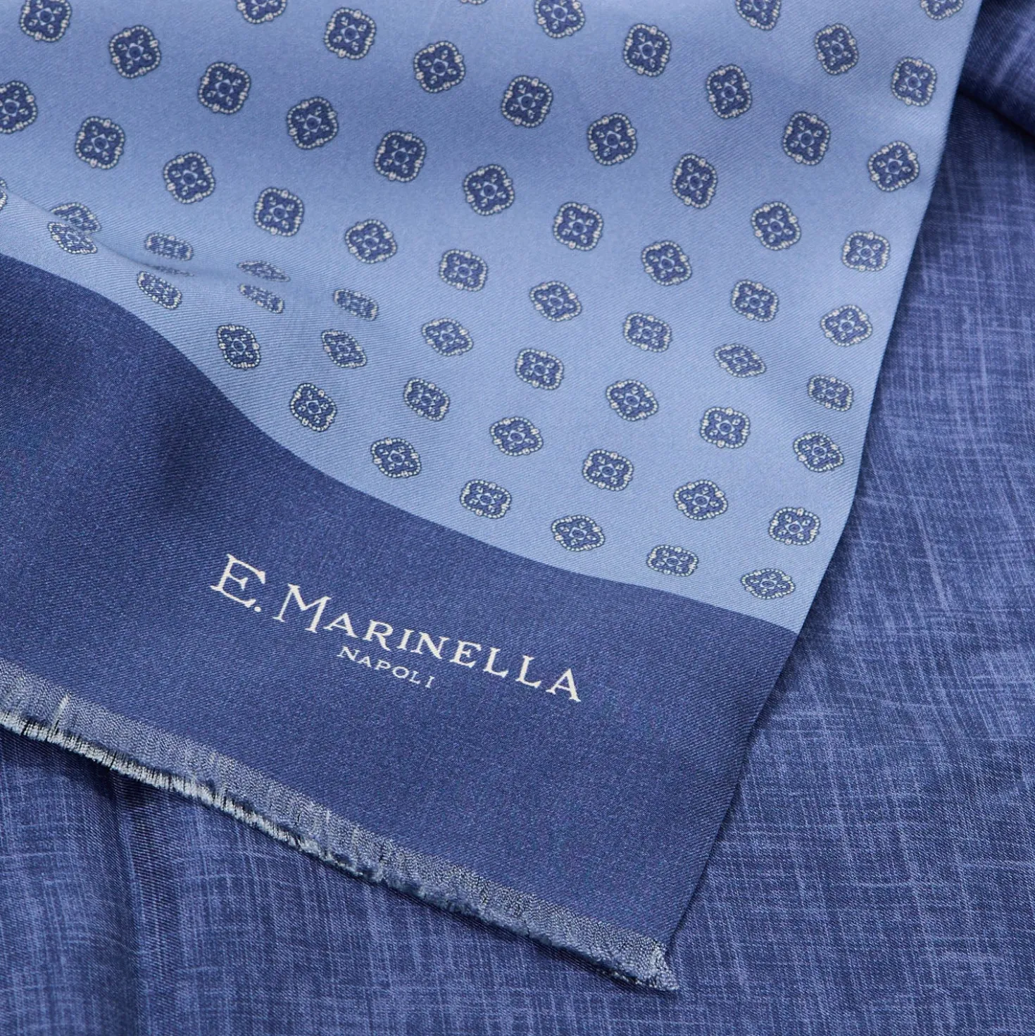 SCIARPA TUBOLARE BLU SCUROIN SETA TWILL Classic daisy