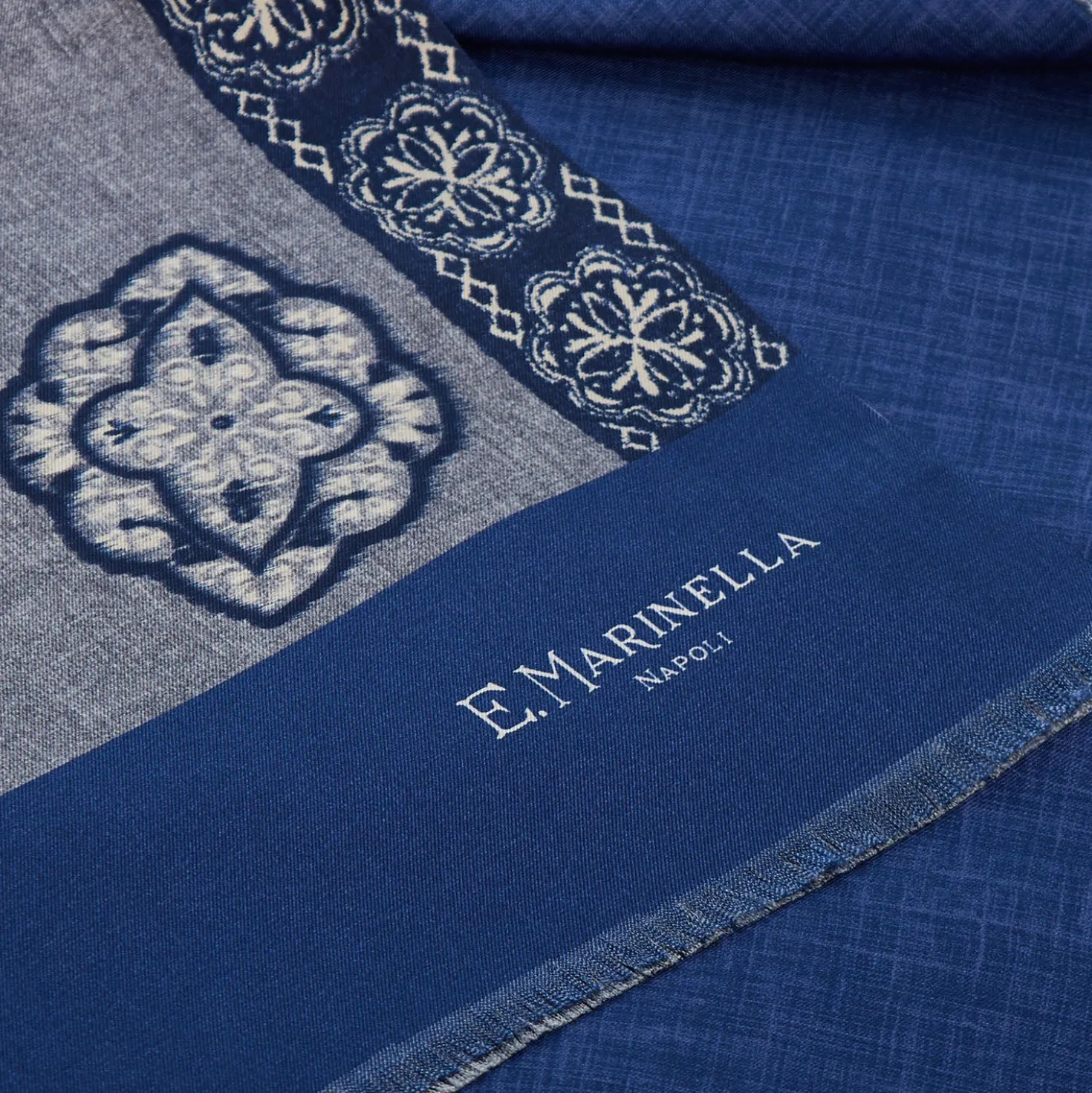 SCIARPA TUBOLARE GRIGIO SCURO IN SETA TWILL Classic daisy