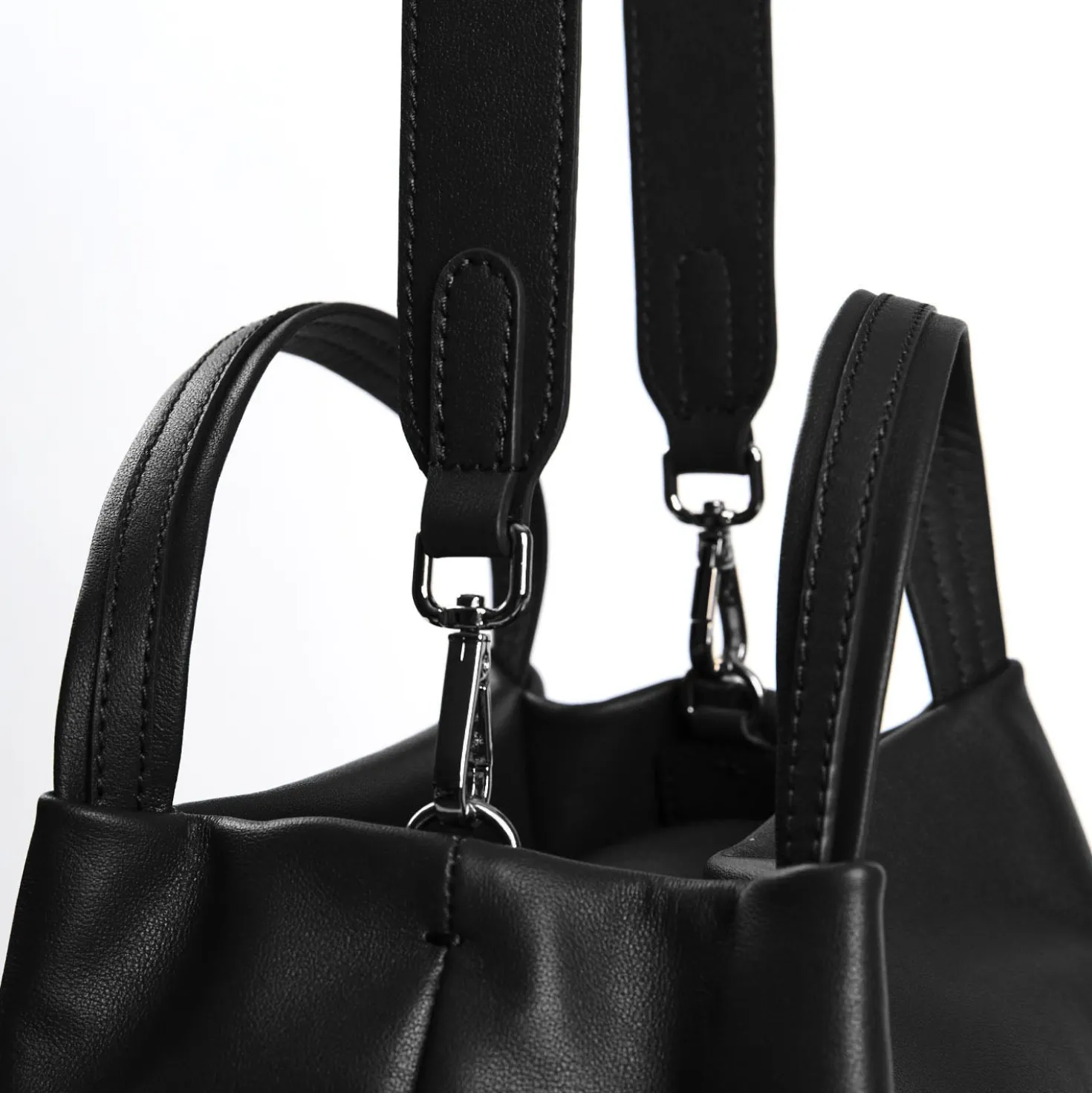 SOFT MINI BAG NERA In pelle liscia